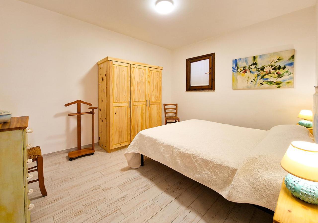 Residenza Quarto 02 - La Maddalena Apartment La Maddalena  Luaran gambar