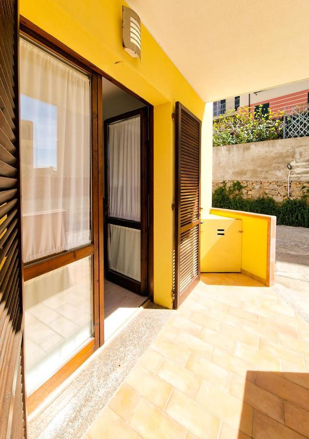 Residenza Quarto 02 - La Maddalena Apartment La Maddalena  Luaran gambar